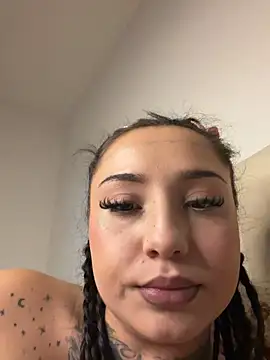 Coco-Love live sex cam