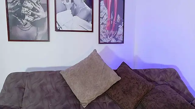 loretahorny's cam snapshot