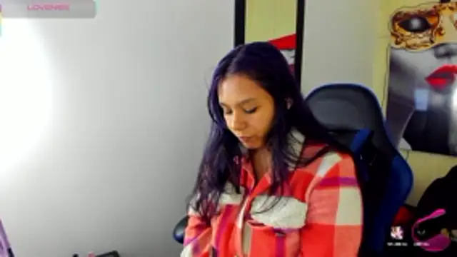 Charis_21's cam snapshot