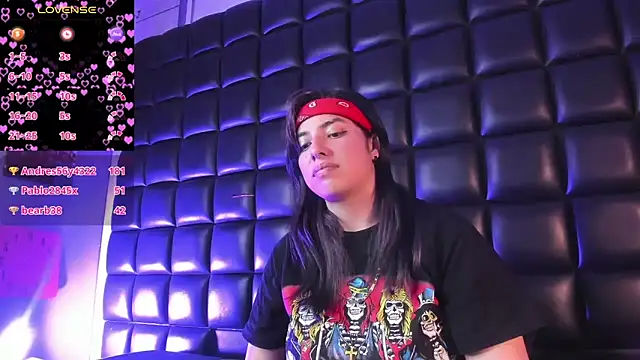 Violetta_Swett_'s cam snapshot