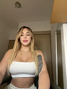 mi_suk11's cam snapshot