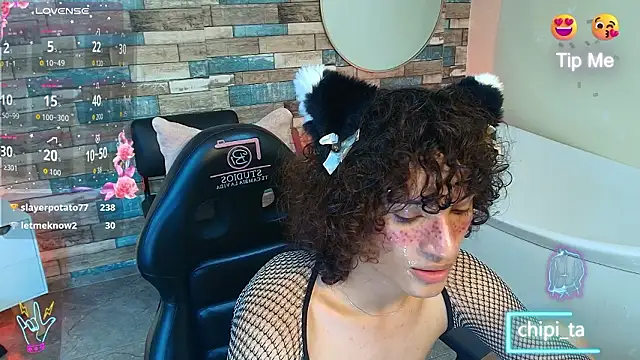 Chipi_tay live sex cam
