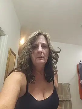 HotAzMilf live sex cam