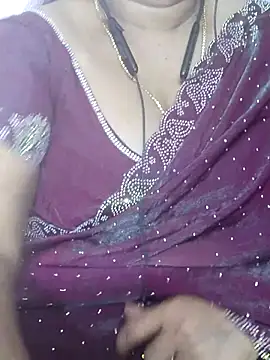 Miss-Maggi's cam snapshot