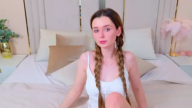 MarybethSnow's cam snapshot