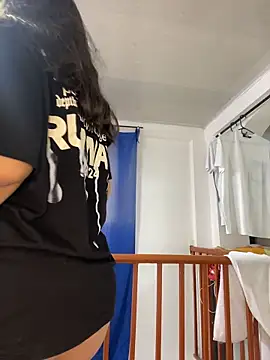 alisbloom's cam snapshot