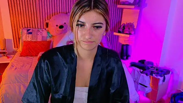 _aitana_001's cam snapshot