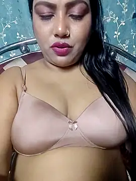 hornypriya696's cam snapshot