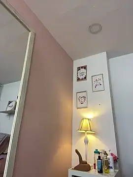 LauraRaider's cam snapshot