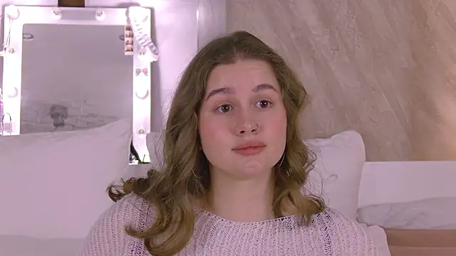 EllieHayes's cam snapshot