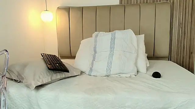 EvaaSinclair's cam snapshot