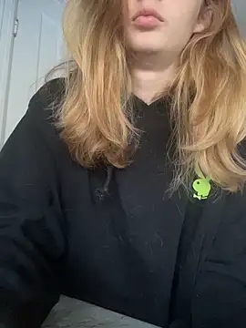 SeccySerena's cam snapshot