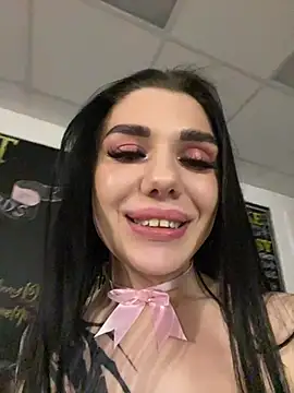 MaeveMoon live sex cam