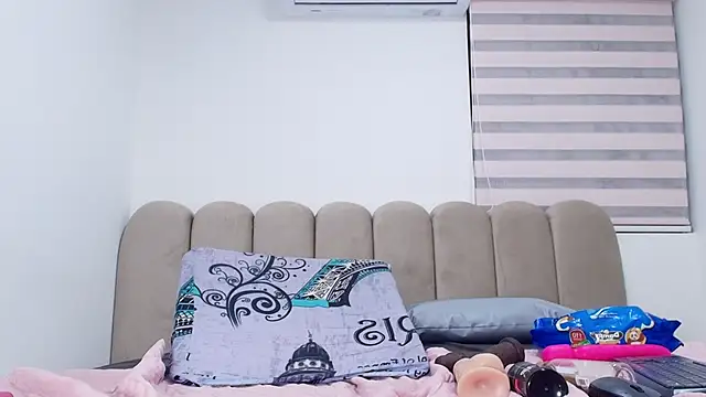 abbypratt's cam snapshot