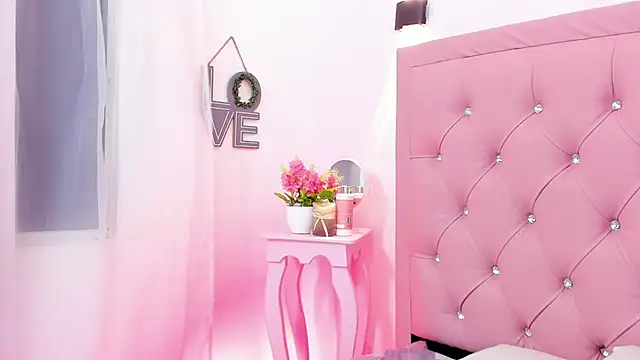 Nara_Bloom's cam snapshot