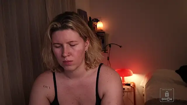 moonamii's cam snapshot