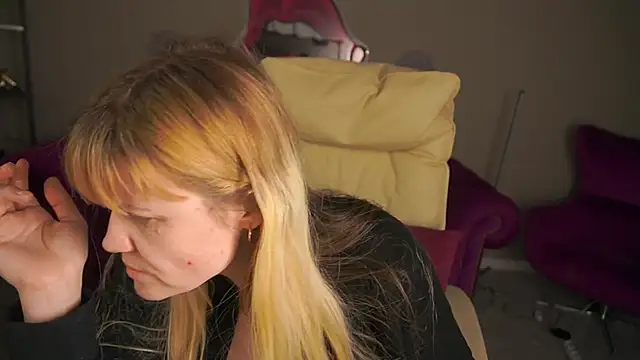 BellaLaPetit's cam snapshot