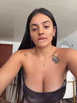 PauCastillo_'s cam snapshot