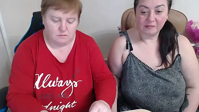 Bertie_Adeline's cam snapshot