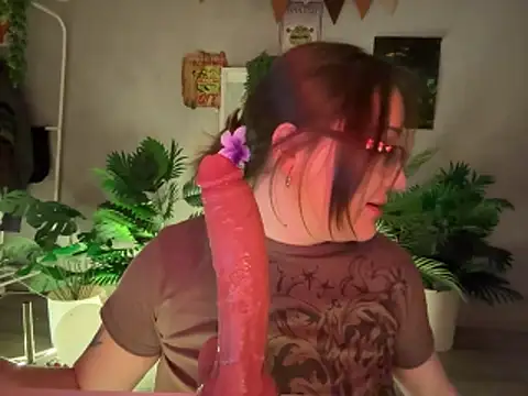 MCThroatGoat live sex cam