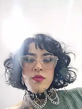 taaylor33 live sex cam