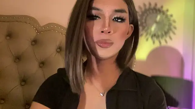 Worldclass_Maxxine_ live sex cam