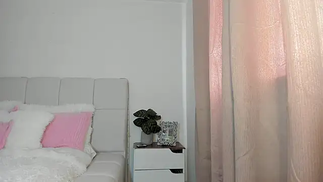 Ori_valentina's cam snapshot