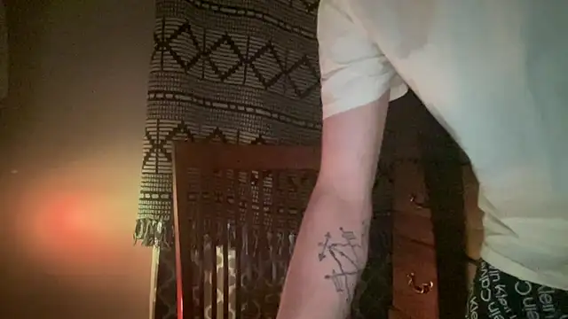 Mikeswanston live sex cam