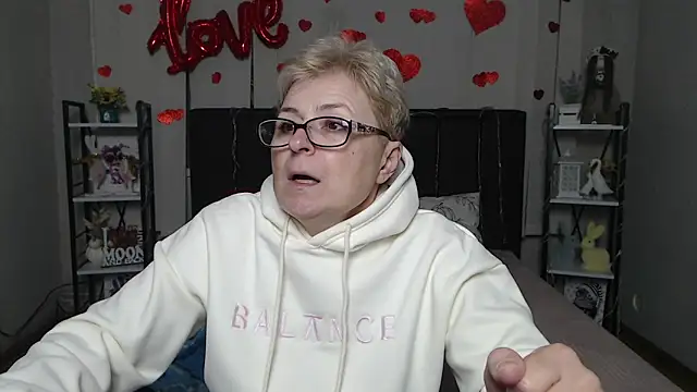 EmiliaGree's cam snapshot