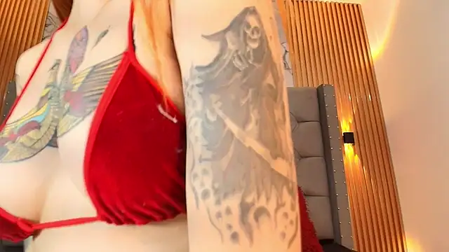 Ema_Jonees's cam snapshot