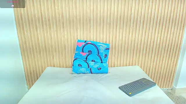 Frayhot777 live sex cam