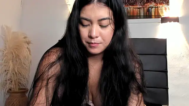 Sweet-Monica's cam snapshot