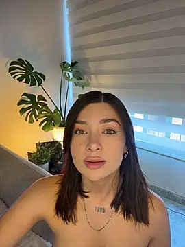 Estrer_collins's cam snapshot