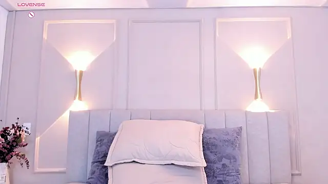 victoria_bourne's cam snapshot