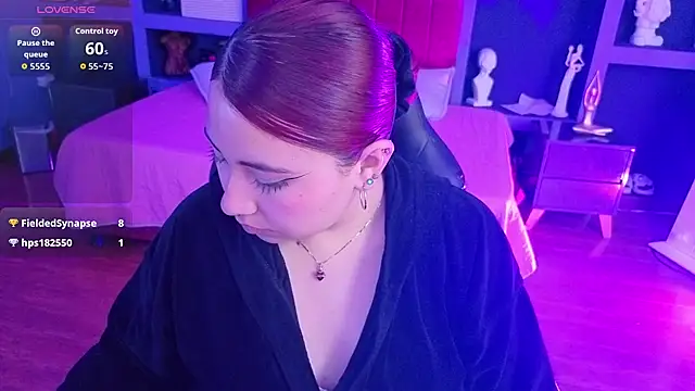 littlee_red's cam snapshot