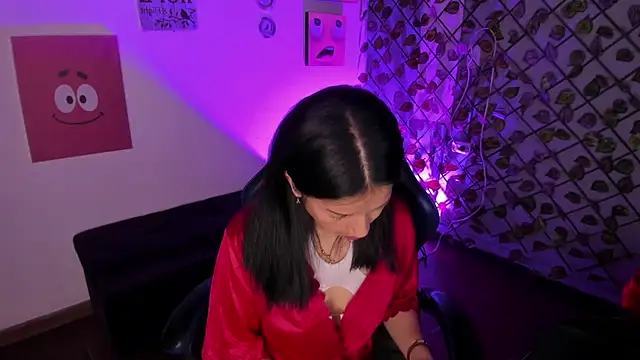 Megan_Collinss_'s cam snapshot