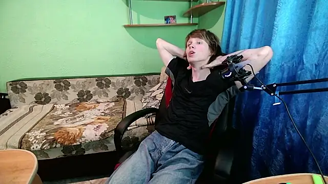 fameboyboo live sex cam