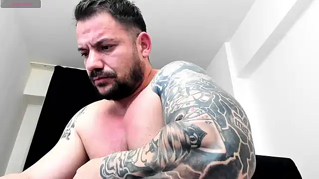 musclemonster31 live sex cam