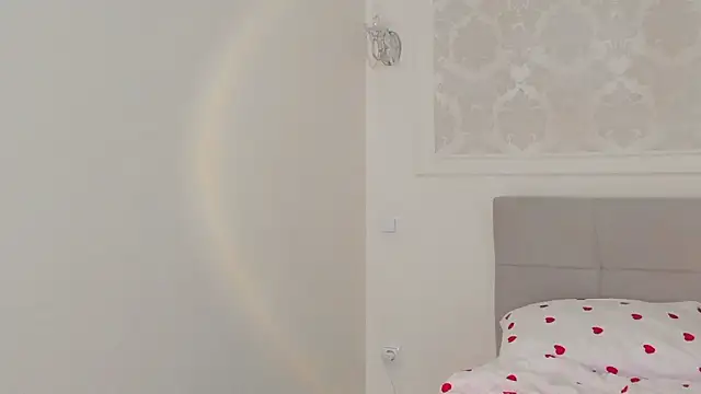 Alllura's cam snapshot