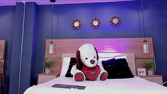 SusanAdams1's cam snapshot