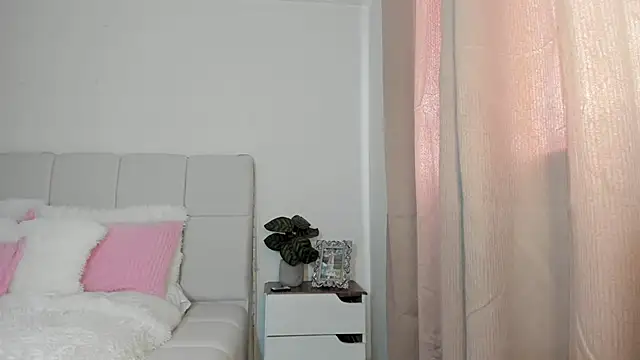 Ori_valentina's cam snapshot