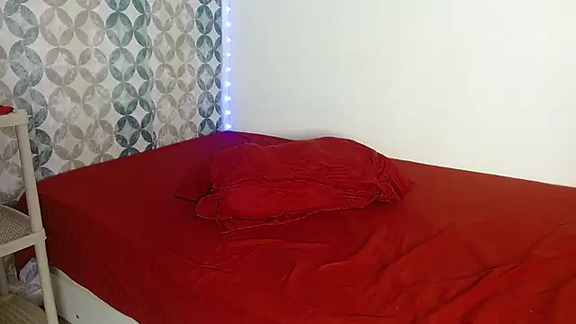 Emilybateee's cam snapshot