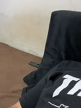 Magosupreme's cam snapshot