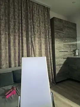 MissOyee's cam snapshot