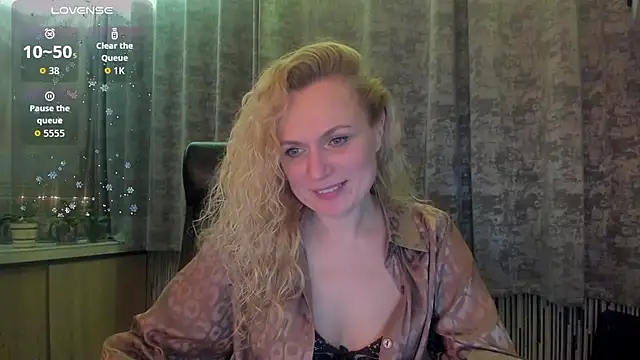 LanaLight_x's cam snapshot