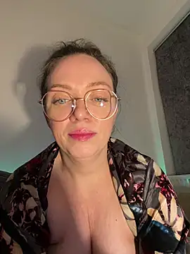 FemDom_RubyKnightXXO live sex cam