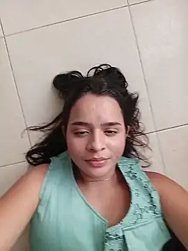 Julieth_hot-69's cam snapshot