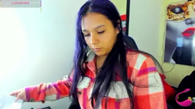 Charis_21's cam snapshot