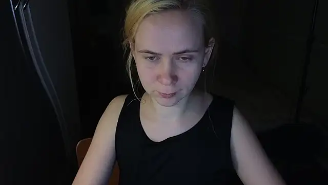 Riley_Roo's cam snapshot