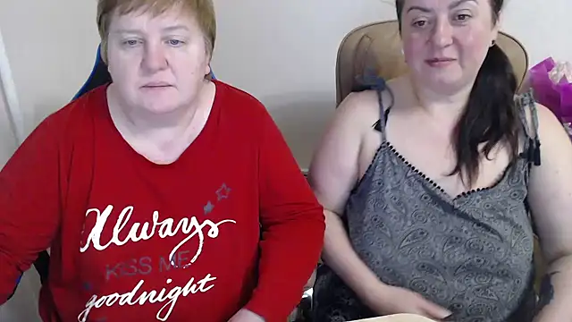 Bertie_Adeline's cam snapshot